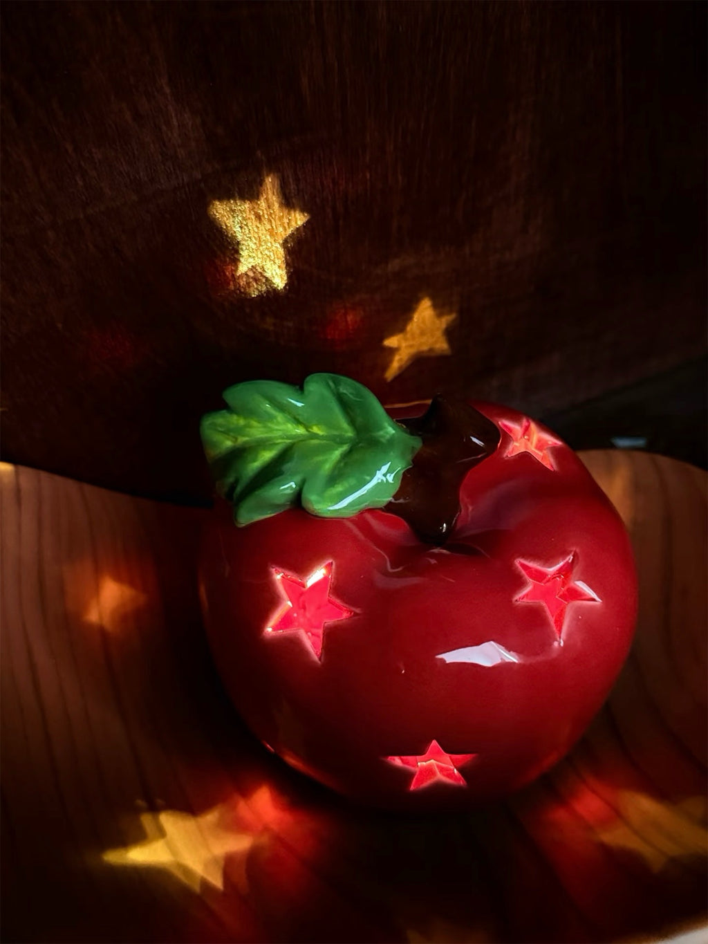 Apple Night Light – Creative Aesthetic Ambient Lamp for Bedroom